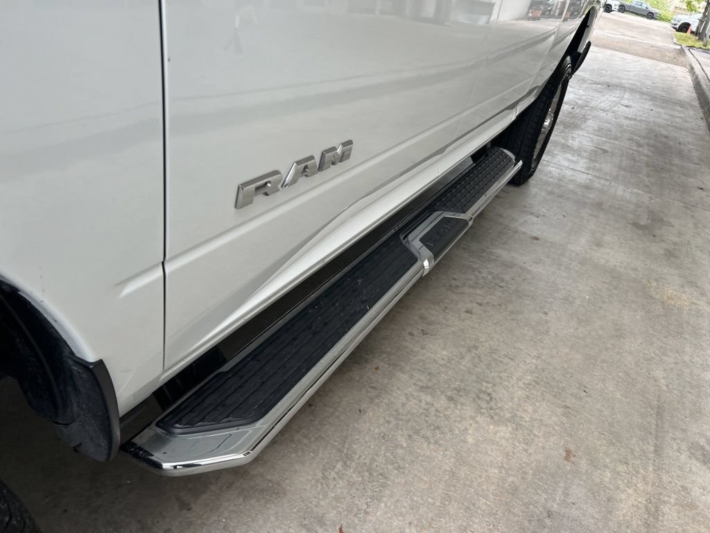 Used 2023 RAM 2500 Big Horn w/ Level 1 Equipment Group AWD/4WD image 16
