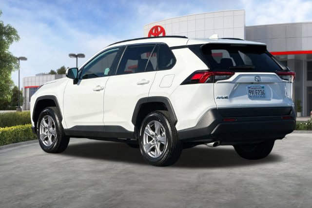 Certified 2025 Toyota RAV4 XLE w/ Convenience Package FWD image 7