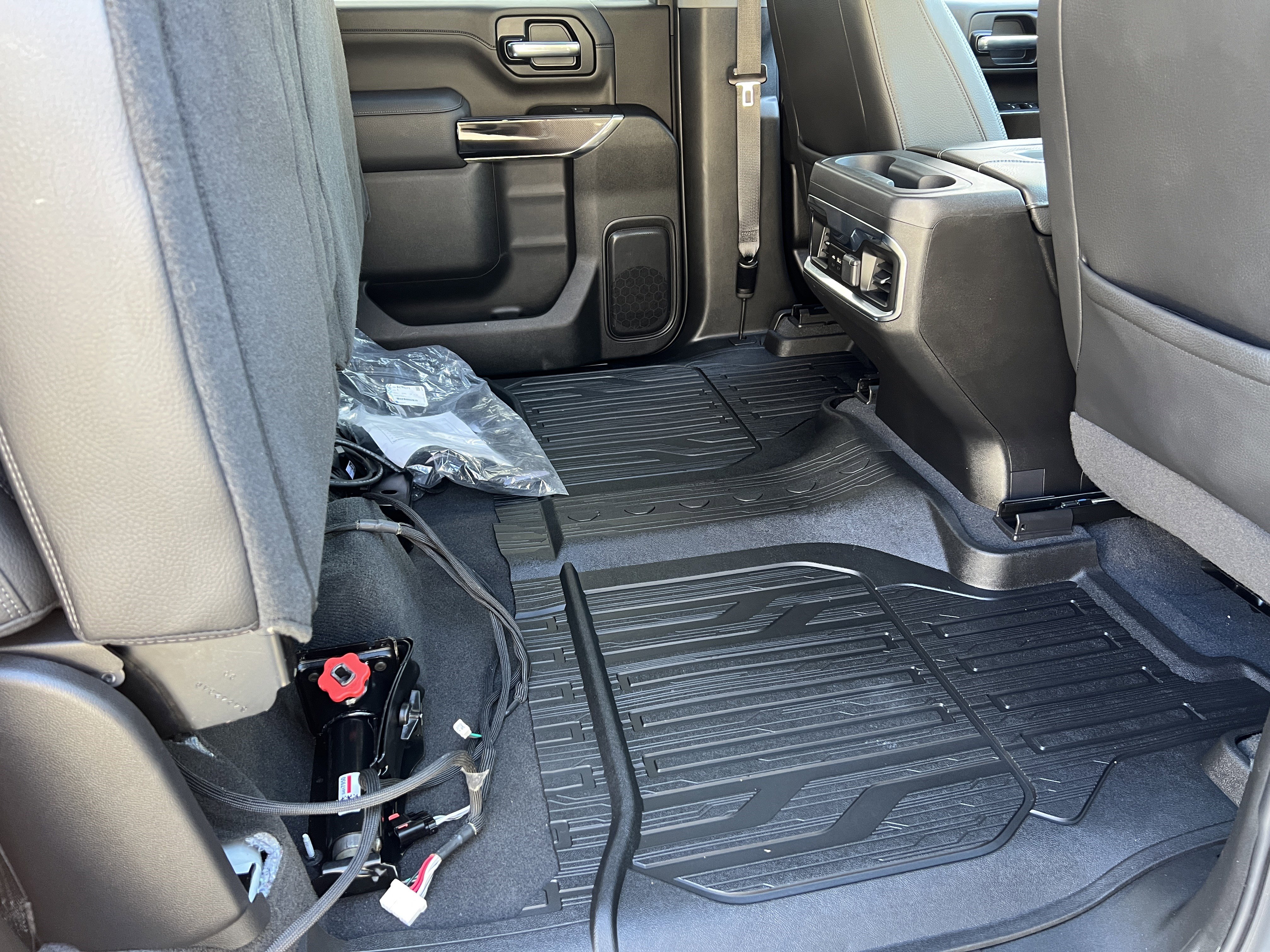 Used 2022 GMC Sierra 3500 Denali w/ Denali Ultimate Package image 21