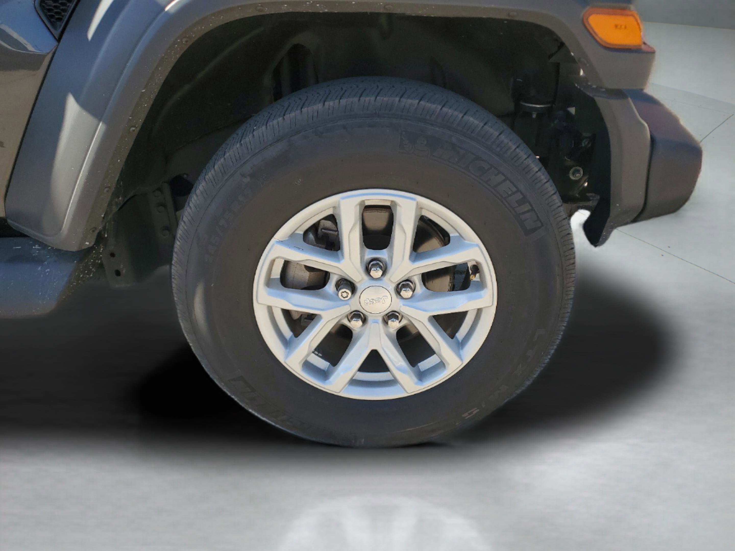 Certified 2023 Jeep Wrangler Sport AWD/4WD image 30