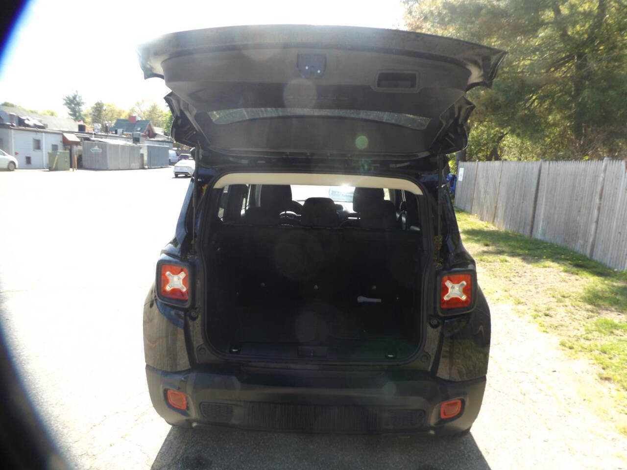 Used 2020 Jeep Renegade Latitude image 5