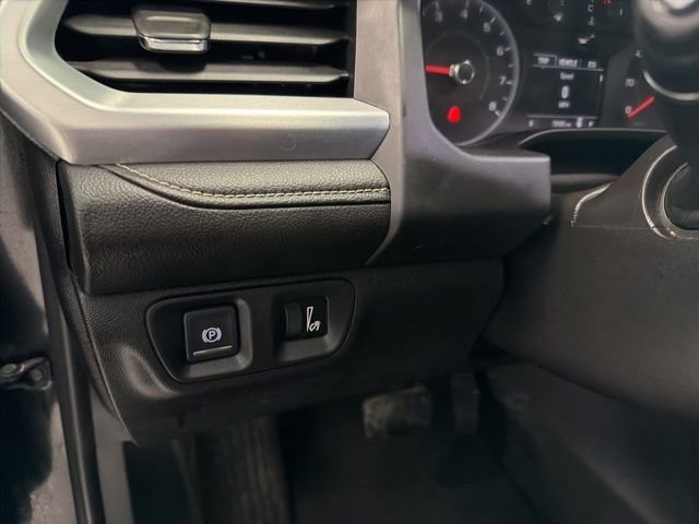 Used 2019 GMC Acadia SLE image 18