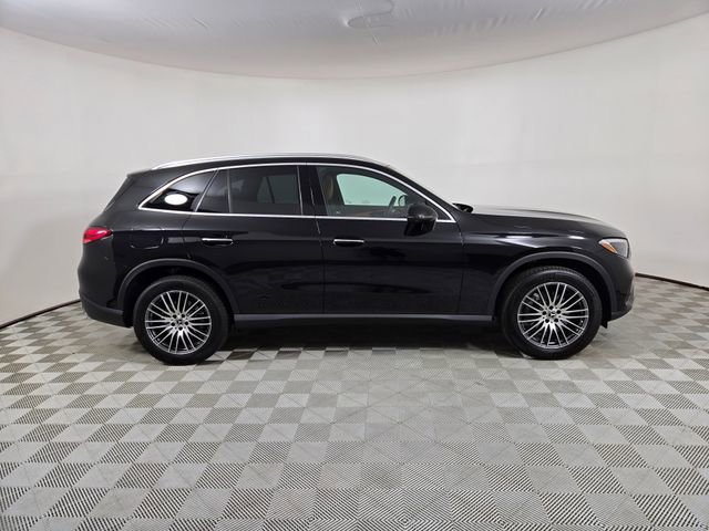 Certified 2026 Mercedes-Benz GLC 300 4MATIC image 2