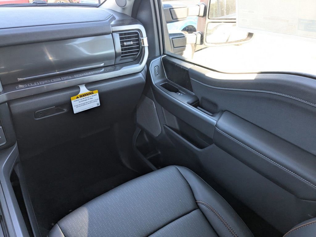 New 2026 Ford F250 Lariat image 19