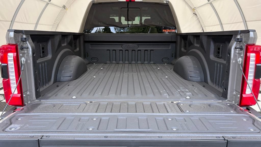 New 2026 Ford F250 Lariat w/ Black Appearance Package AWD/4WD image 4