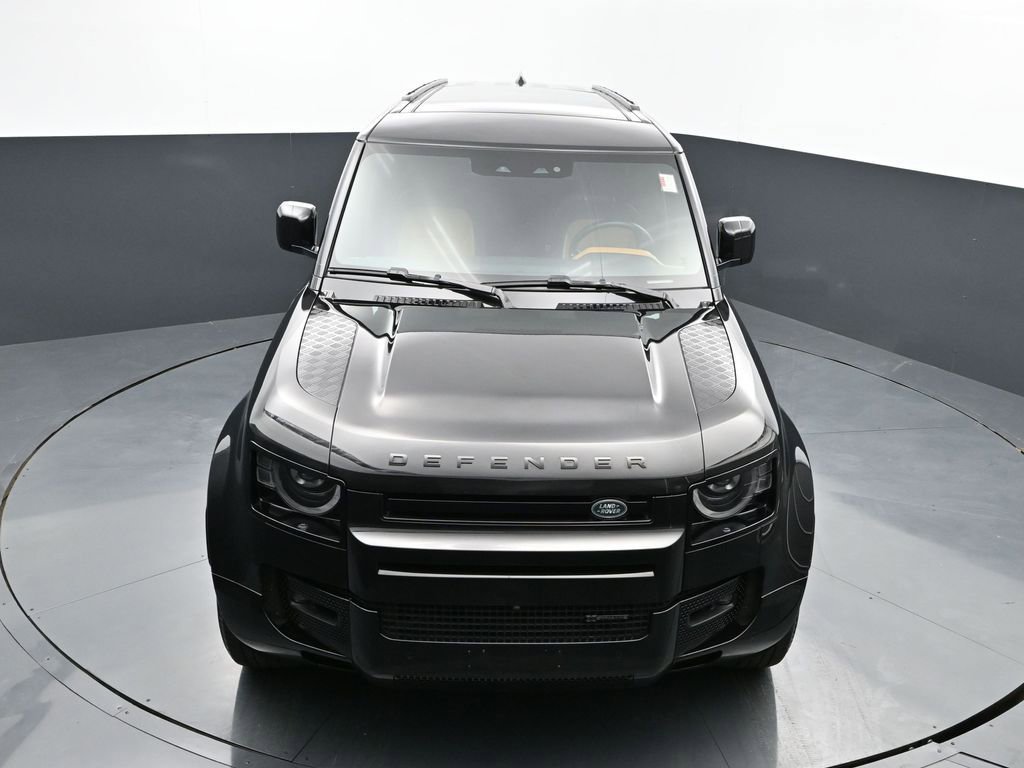 Used 2023 Land Rover Defender 110 X-Dynamic SE AWD/4WD image 39