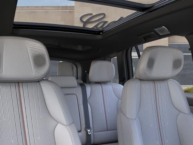 New 2027 Cadillac Vistiq Sport w/ LPO, Floor Liner Package AWD/4WD image 24