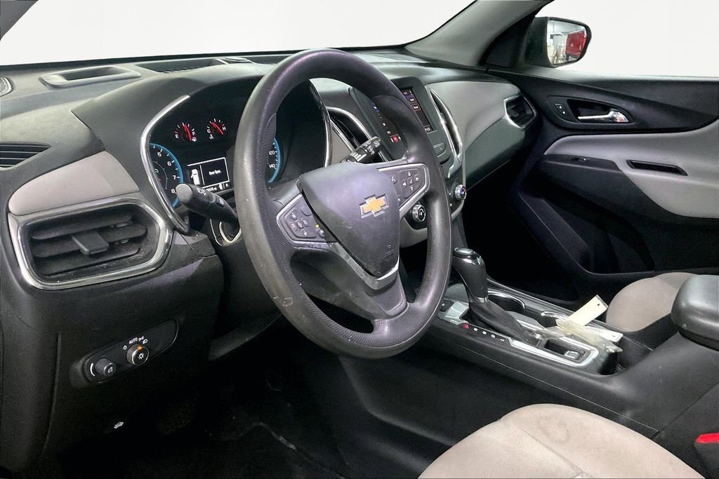 Used 2020 Chevrolet Equinox LS w/ LS Convenience Package image 19