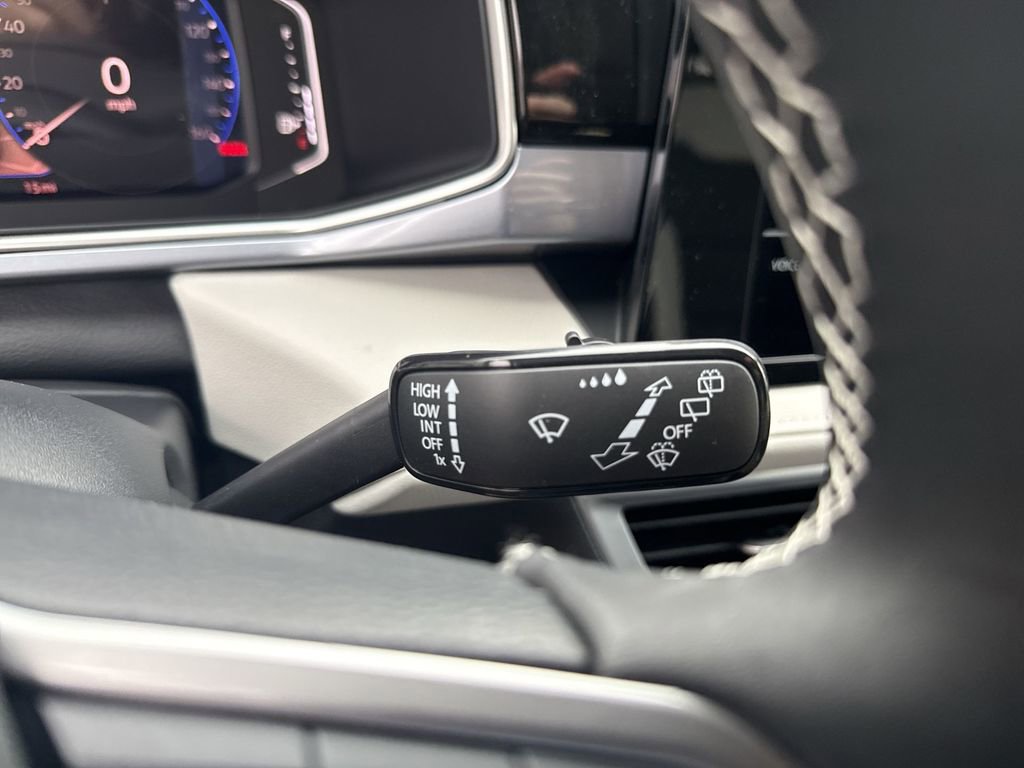 New 2025 Volkswagen Taos SEL AWD/4WD image 22