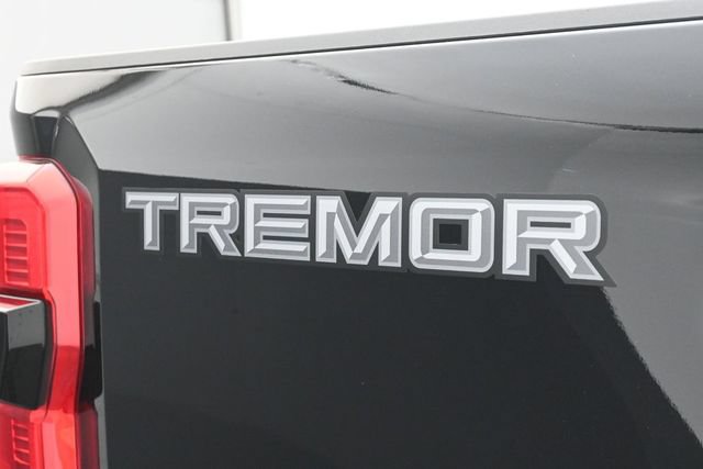 New 2026 Ford F250 Lariat w/ Tremor Off-Road Package AWD/4WD image 46
