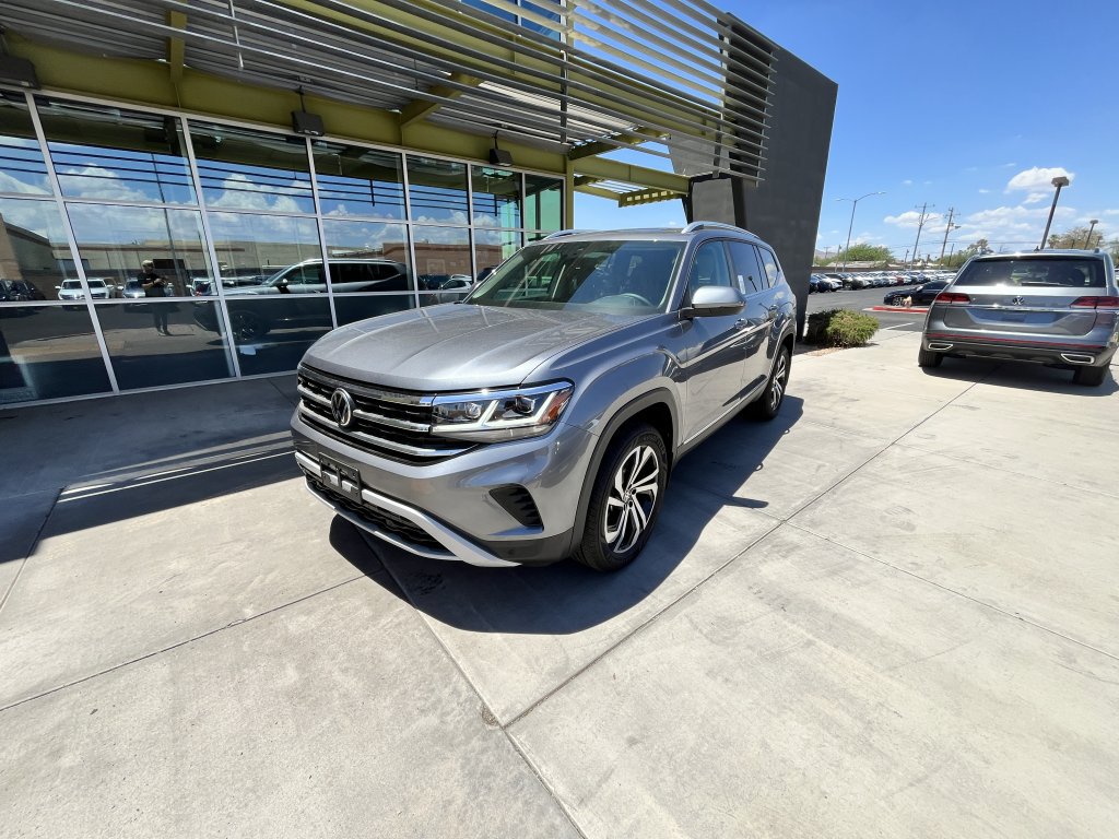 Used 2023 Volkswagen Atlas SEL AWD/4WD image 1
