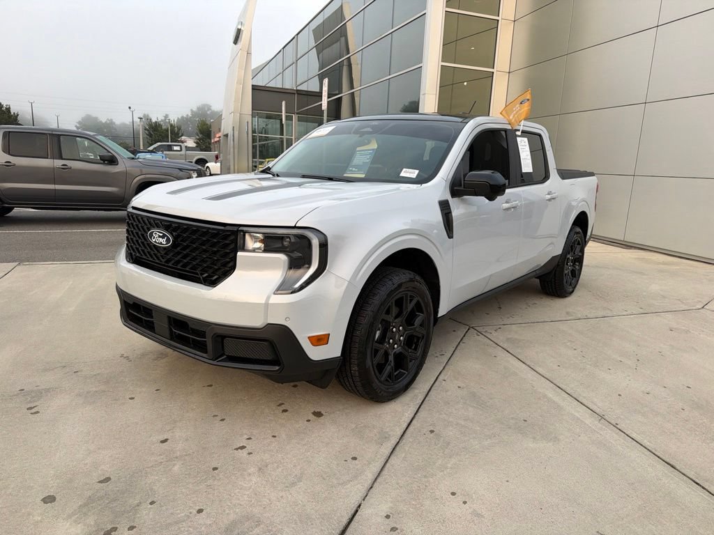 Certified 2026 Ford Maverick Lariat w/ Black Appearance Package AWD/4WD image 3
