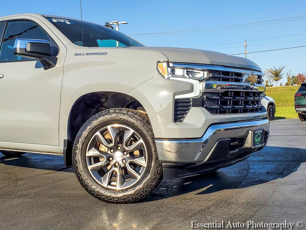 Certified 2024 Chevrolet Silverado 1500 LT AWD/4WD image 3