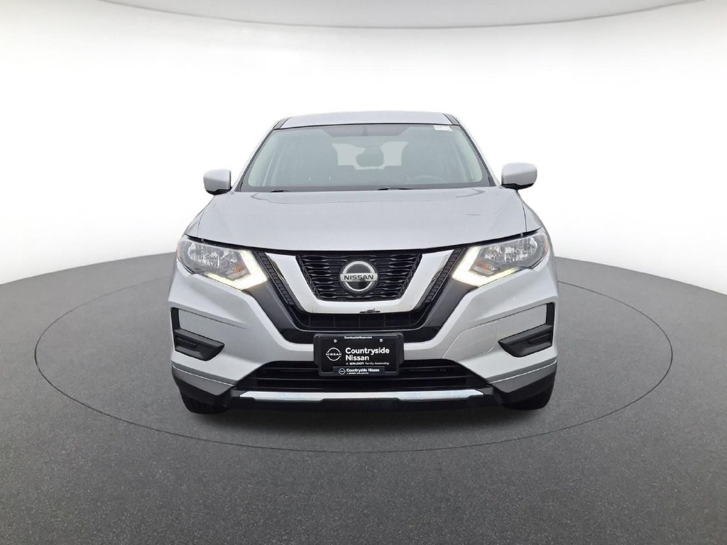 Used 2018 Nissan Rogue S AWD/4WD image 2