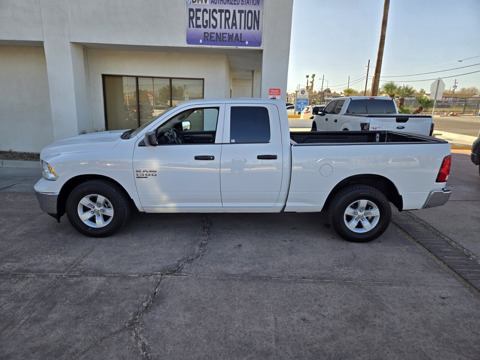 Used 2024 RAM 1500 Classic SLT image 2