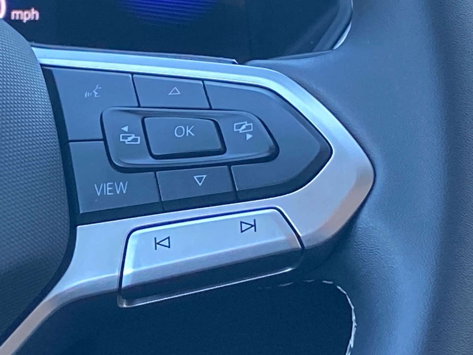 Certified 2024 Volkswagen Tiguan S AWD/4WD image 7