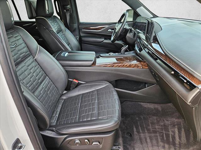 Used 2023 Cadillac Escalade Sport Platinum w/ LPO, ONYX Package image 25