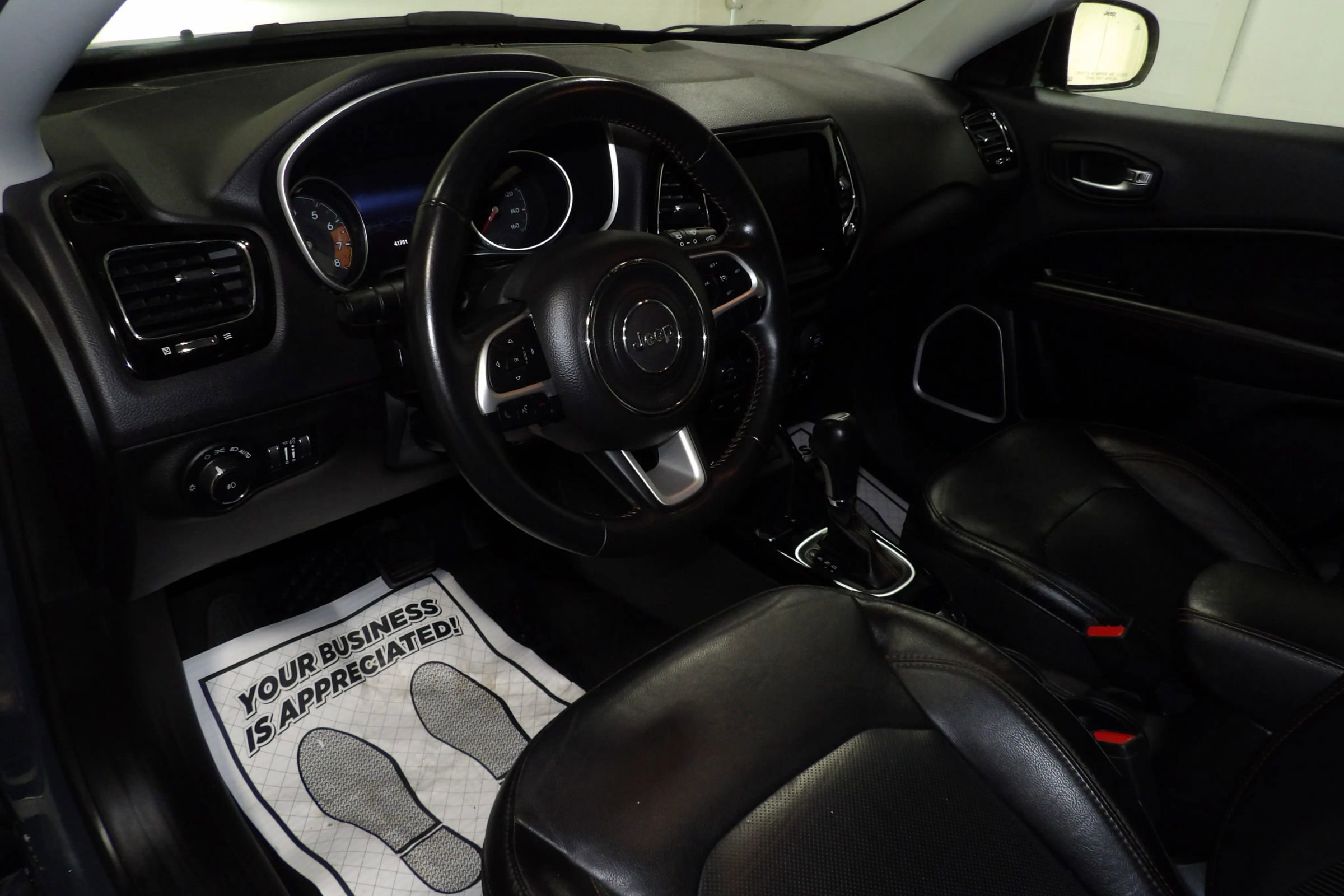 Used 2018 Jeep Compass Limited w/ Navigation Group image 9