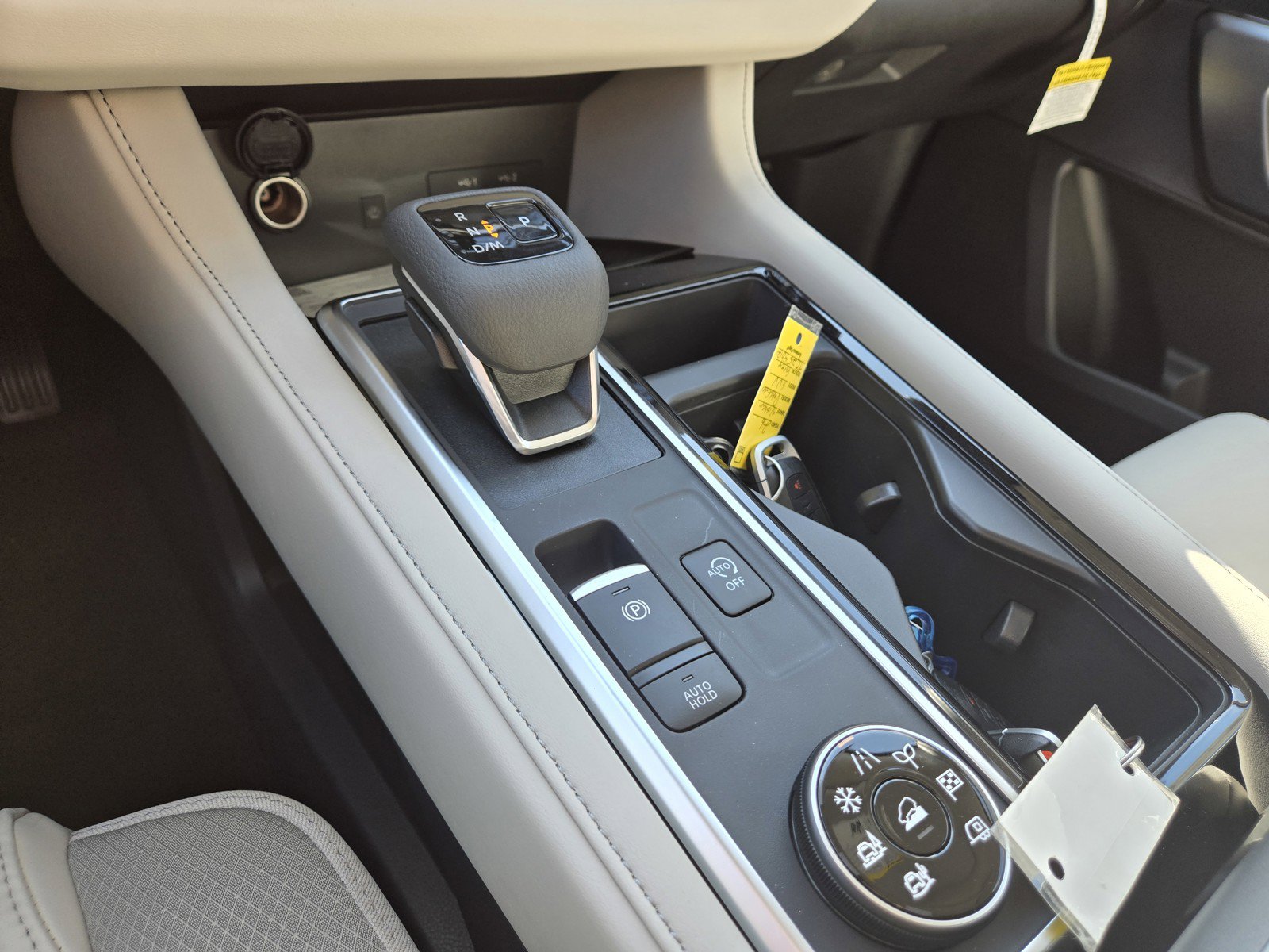 New 2026 Nissan Pathfinder SL AWD/4WD image 15