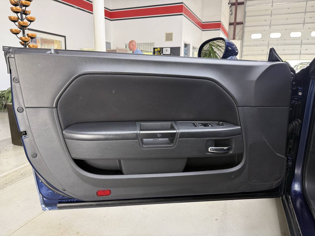 Used 2014 Dodge Challenger SXT RWD image 11