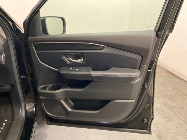 Certified 2024 Honda Pilot Elite image 27