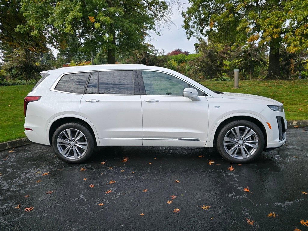 New 2025 Cadillac XT6 Premium Luxury image 6