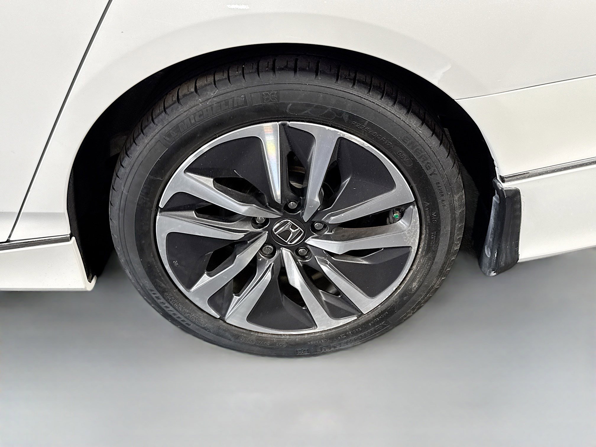 Used 2022 Honda Accord EX-L image 37