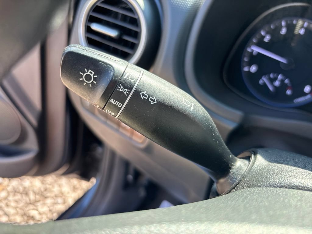 Used 2019 Hyundai Kona SE FWD image 25