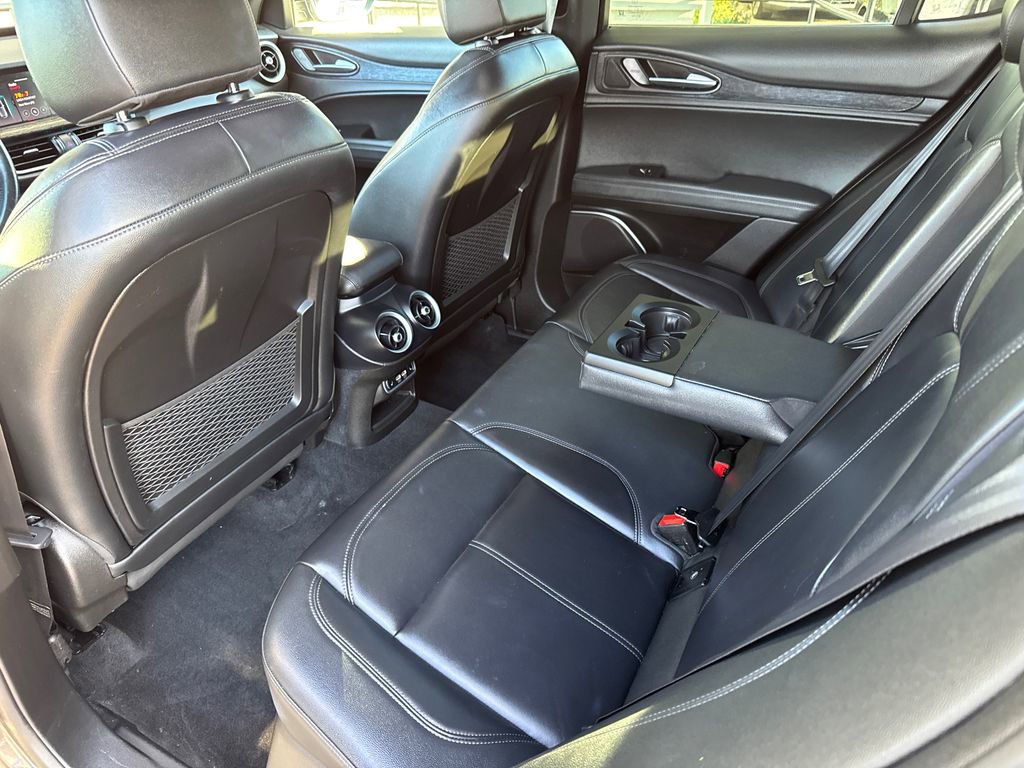 Used 2022 Alfa Romeo Stelvio Sprint image 19
