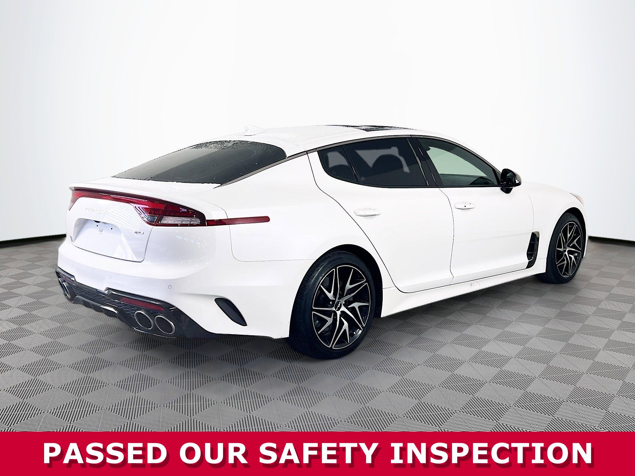 Used 2023 Kia Stinger GT-Line w/ Sun & Sound Package AWD/4WD image 31