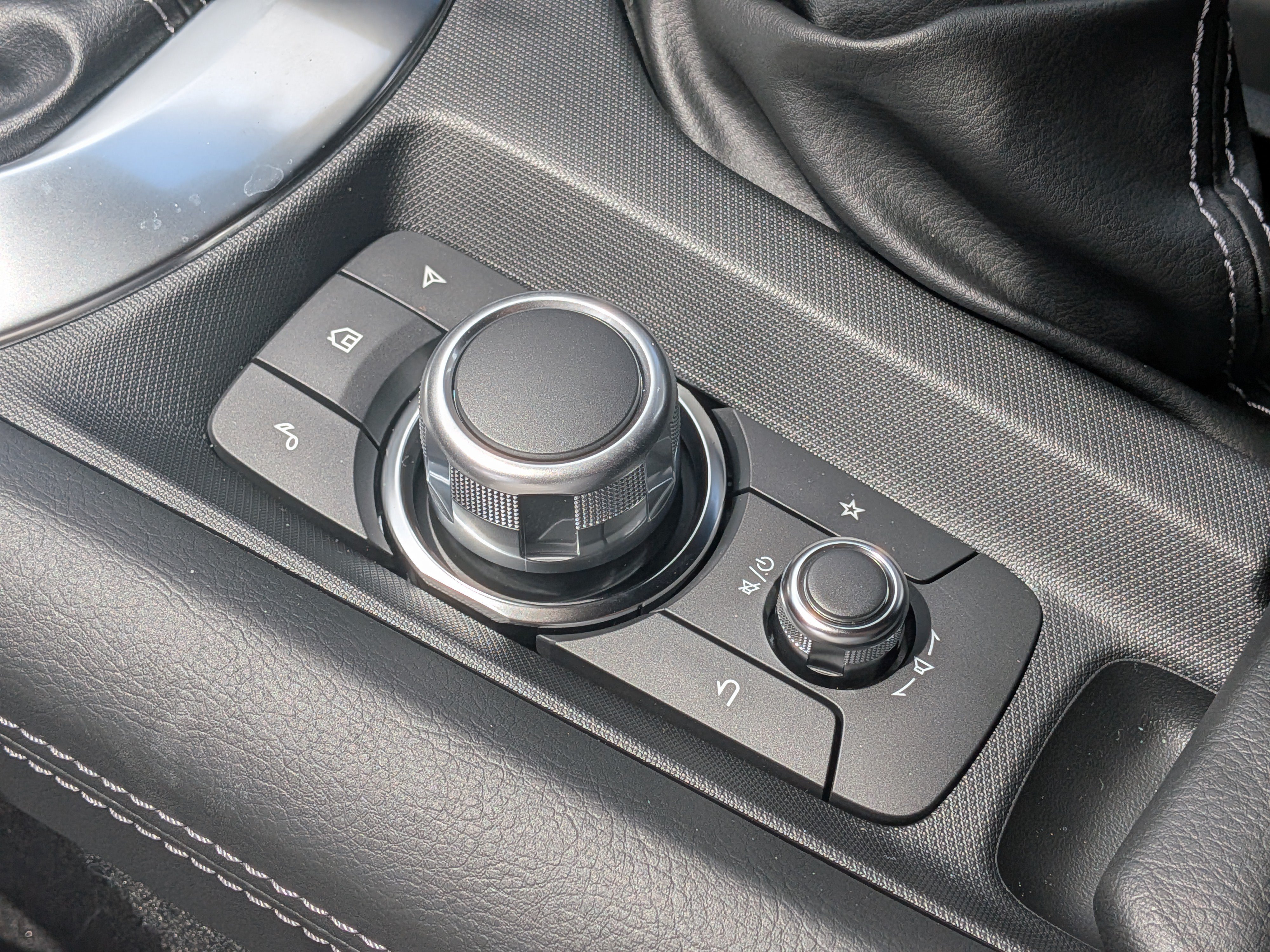 New 2026 MAZDA MX-5 Miata Club w/ Interior Package RWD image 29