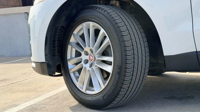 Used 2019 Jaguar F-PACE Prestige image 51