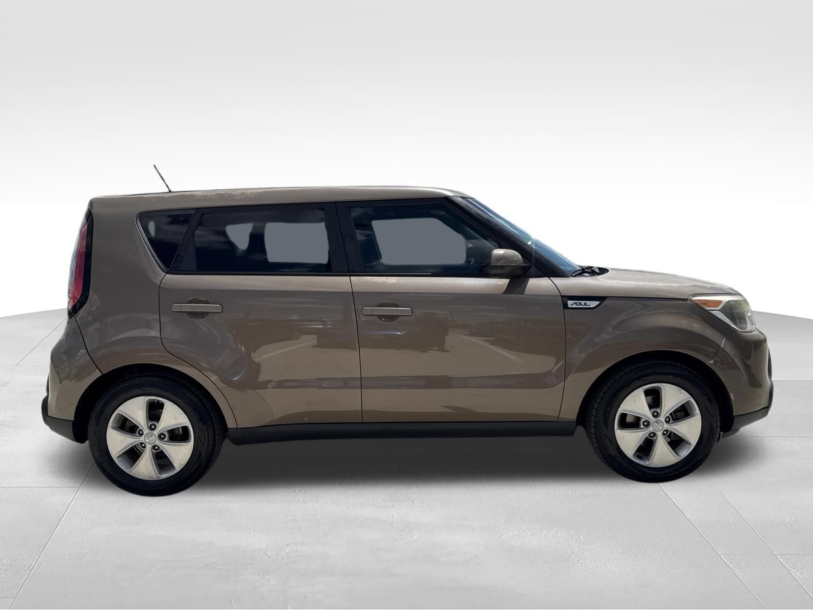 Used 2015 Kia Soul FWD image 4