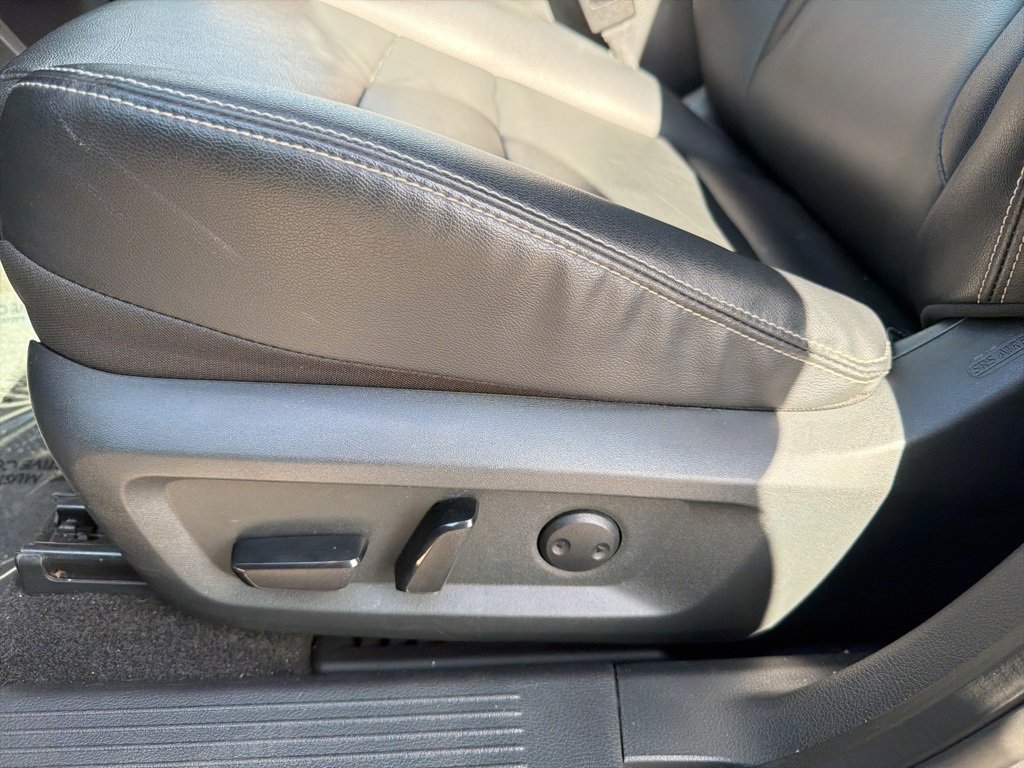 Used 2023 Nissan Rogue SL w/ SL Premium Package image 36