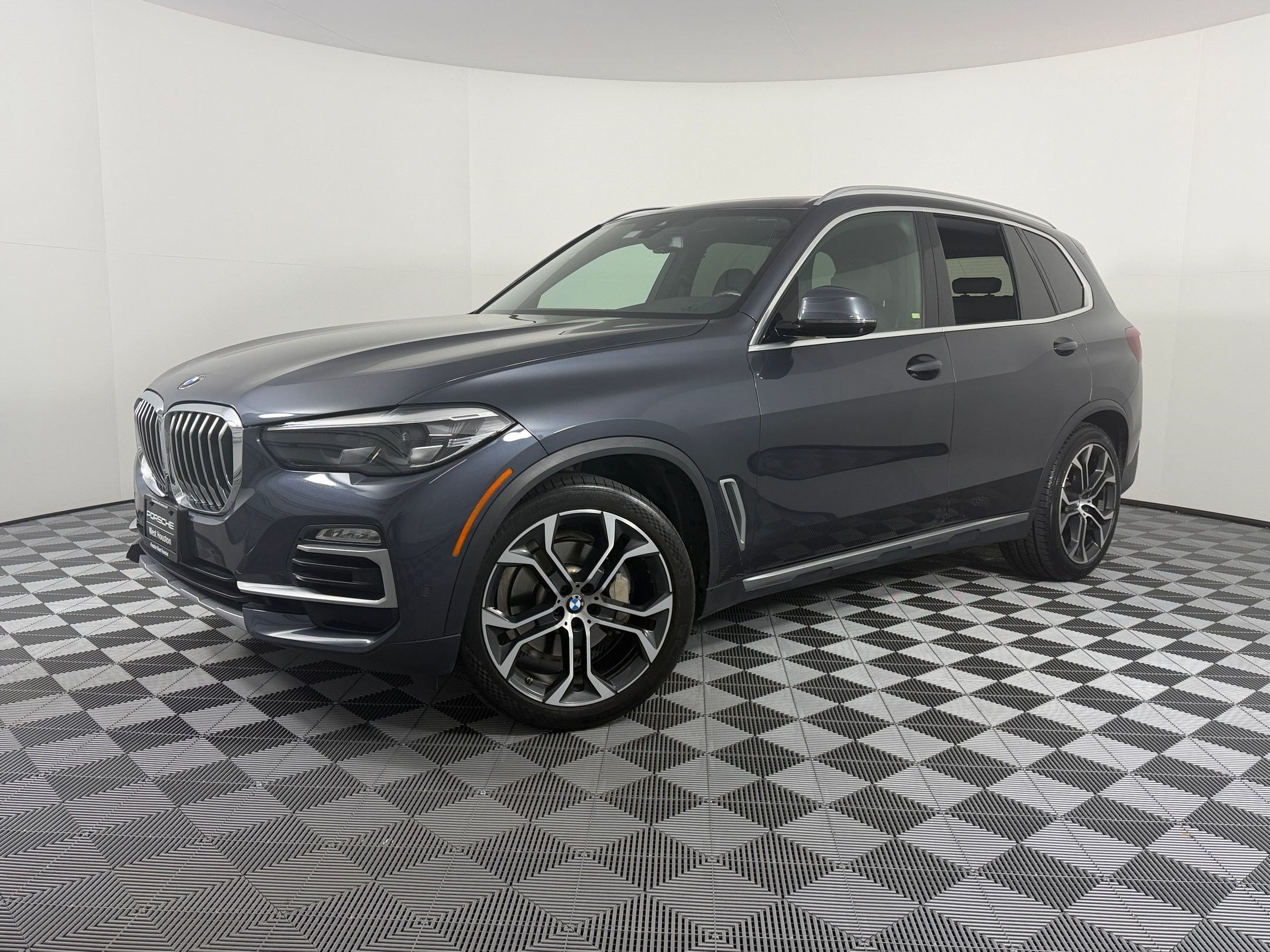 Used 2020 BMW X5 sDrive40i w/ Premium Package RWD video 1