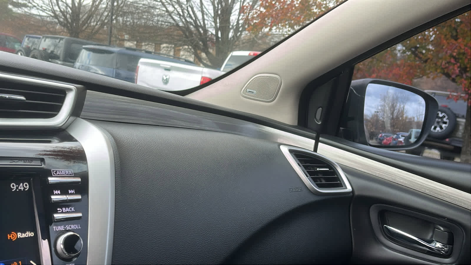 Used 2018 Nissan Murano SL w/ Moonroof Package image 18