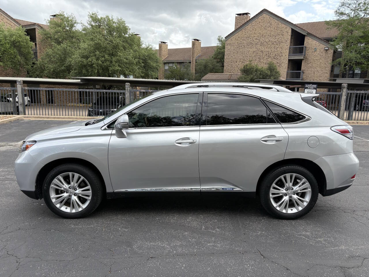 Used 2011 Lexus RX 450h AWD w/ Premium Pkg image 6