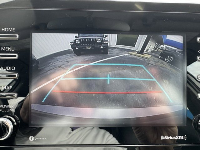 Used 2021 Toyota Camry SE image 9