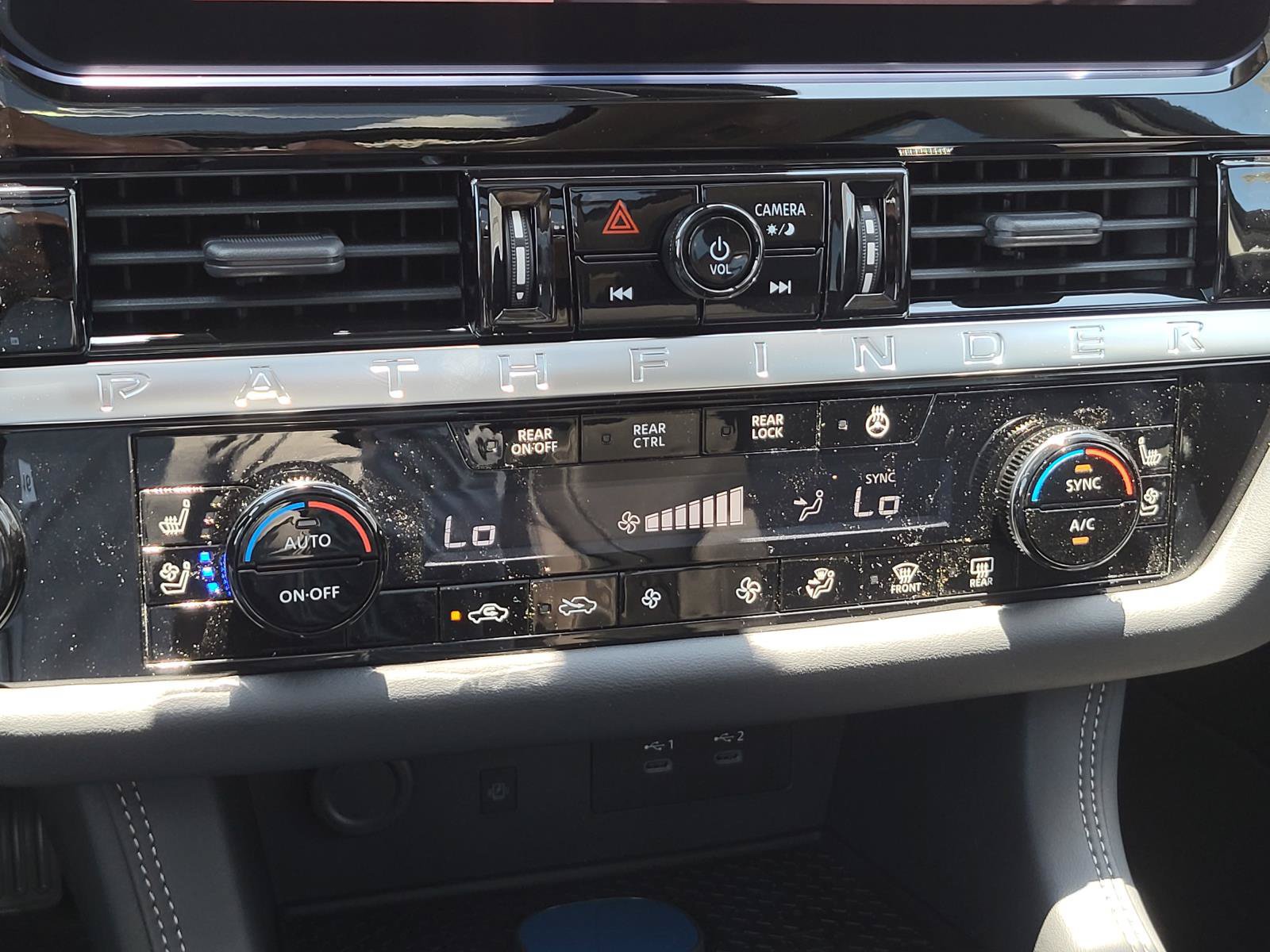 New 2026 Nissan Pathfinder Platinum w/ Cargo Package FWD image 24