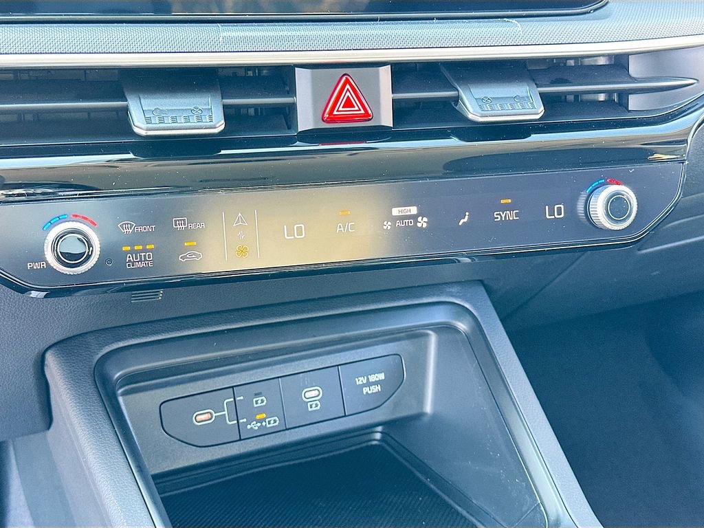 New 2026 Kia K5 LXS image 15