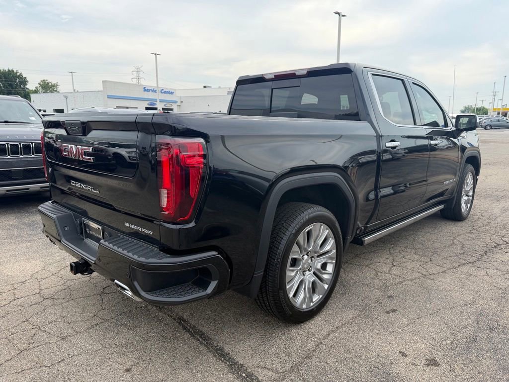 Used 2021 GMC Sierra 1500 Denali w/ Denali Premium Package AWD/4WD image 8
