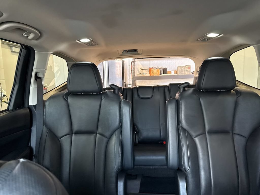 Used 2019 Subaru Ascent Limited AWD/4WD image 16