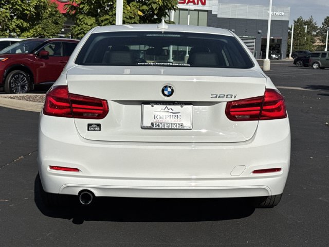 Used 2018 BMW 320i Sedan w/ Convenience Package RWD image 18