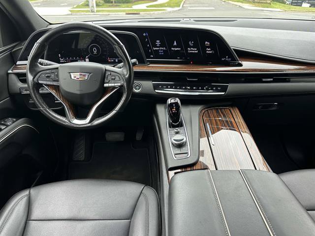 Used 2021 Cadillac Escalade Luxury AWD/4WD image 12
