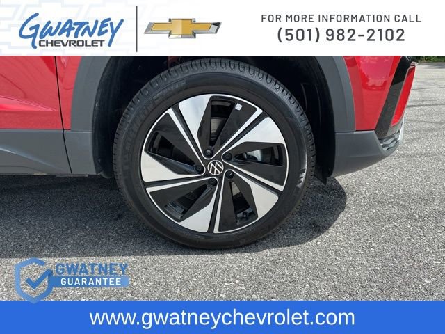 Used 2023 Volkswagen Taos SE image 13