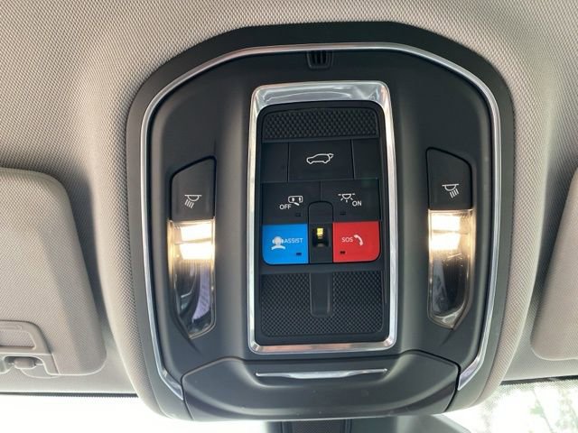 Used 2021 Jeep Grand Cherokee L Limited image 16