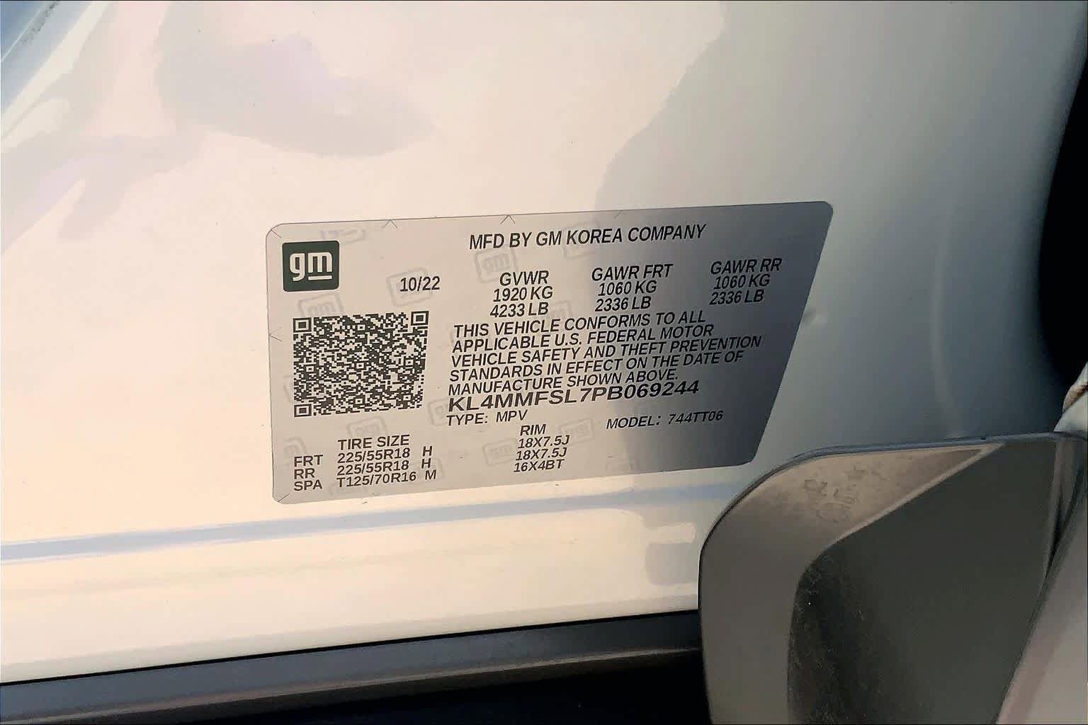 Used 2023 Buick Encore GX Essence w/ Experience Buick Package FWD image 33