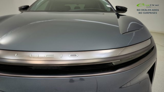 Used 2025 Lucid Air Pure RWD image 23