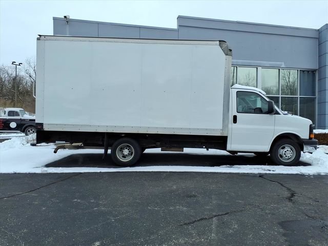 Used 2016 Chevrolet Express 3500 RWD image 8