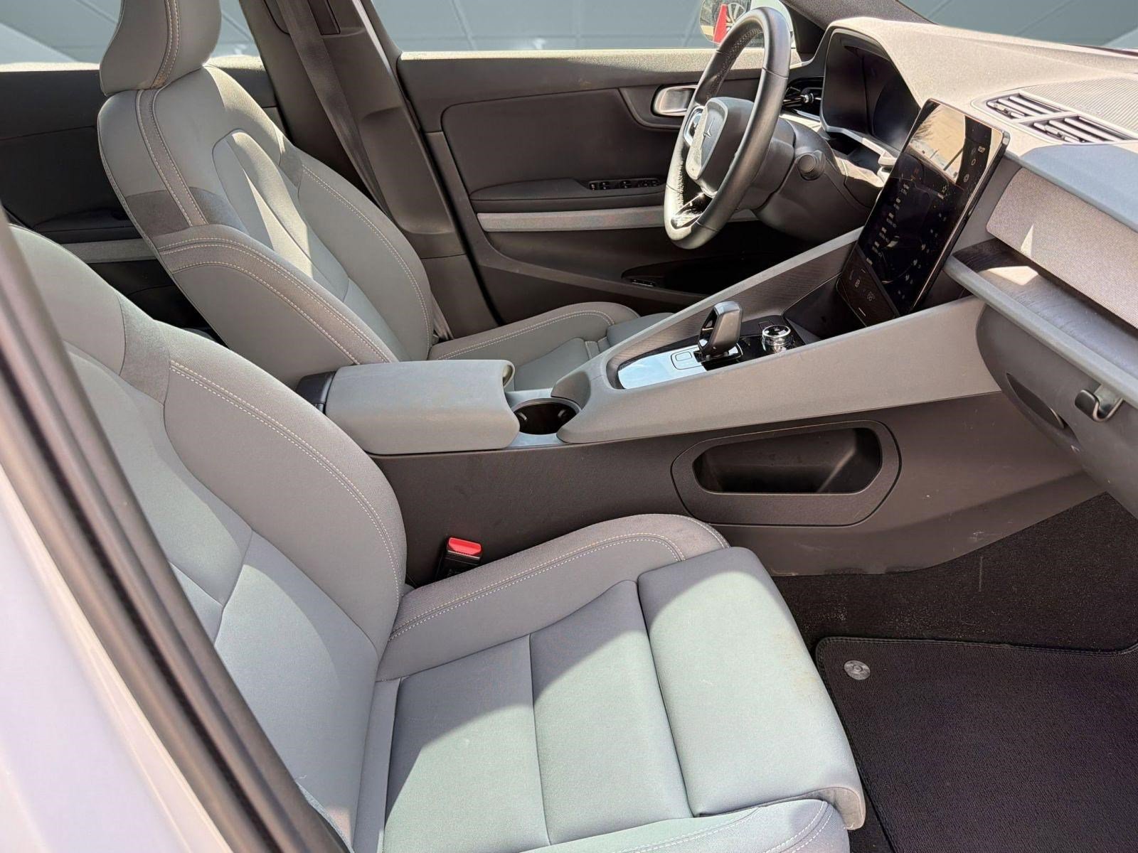 Used 2023 Polestar Polestar 2 Long Range Dual Motor w/ Pilot Pack image 29